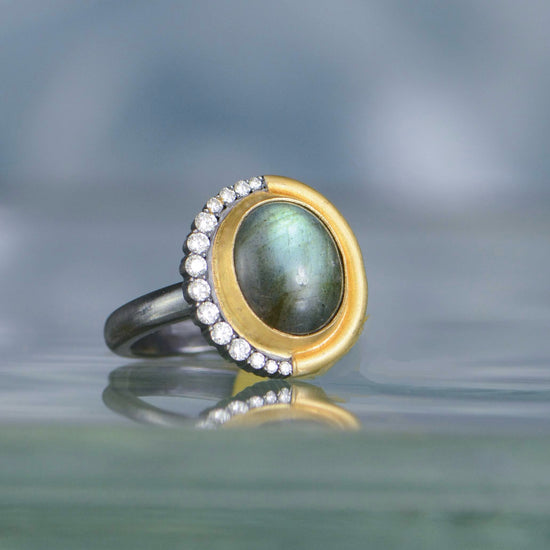 Luna Labradorite Ring