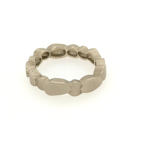 White Gold Pebble Band