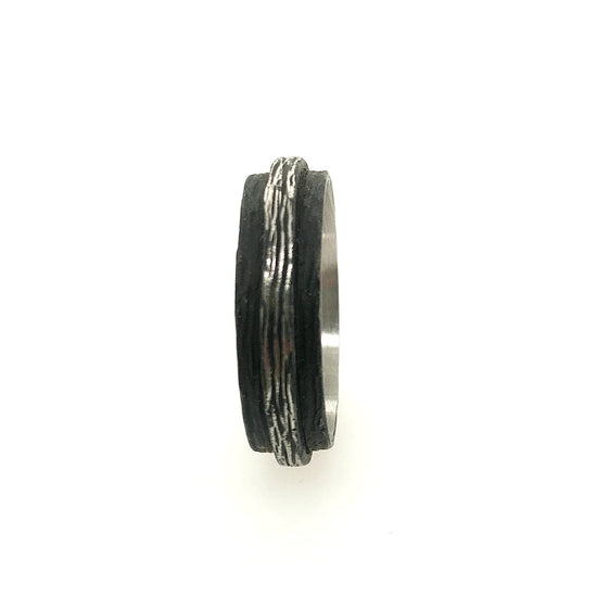Pebble Raised Center Band