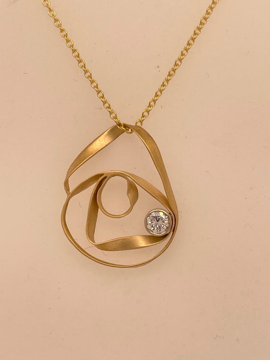 Tangled Pendant with Diamond