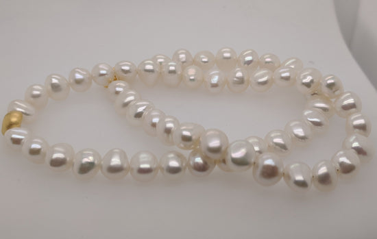 Uno Pearl Necklace